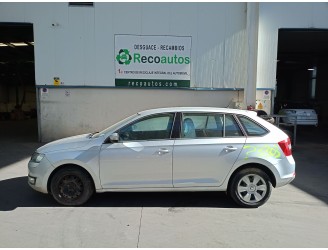 skoda rapid spaceback (nh1) del año 2015