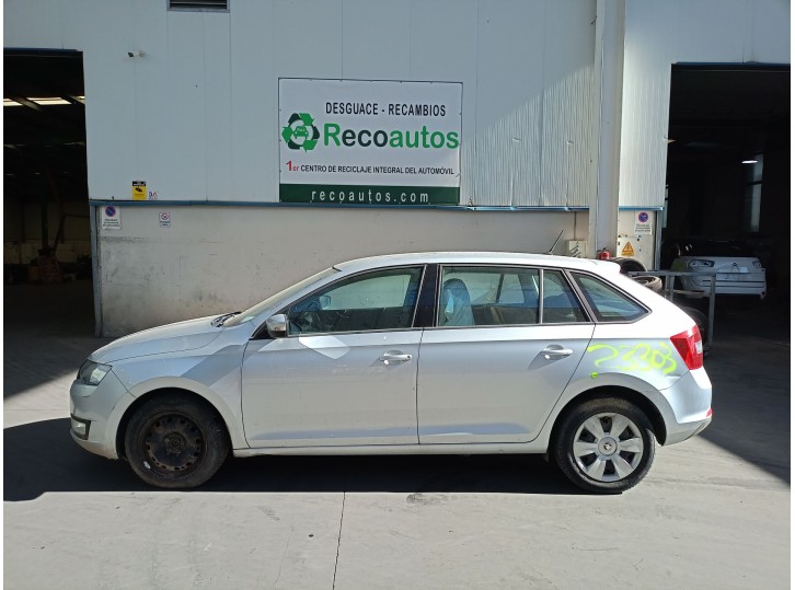 skoda rapid spaceback (nh1) del año 2015