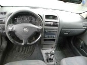 opel astra g berlina del año 2002