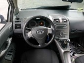 toyota auris del año 2007