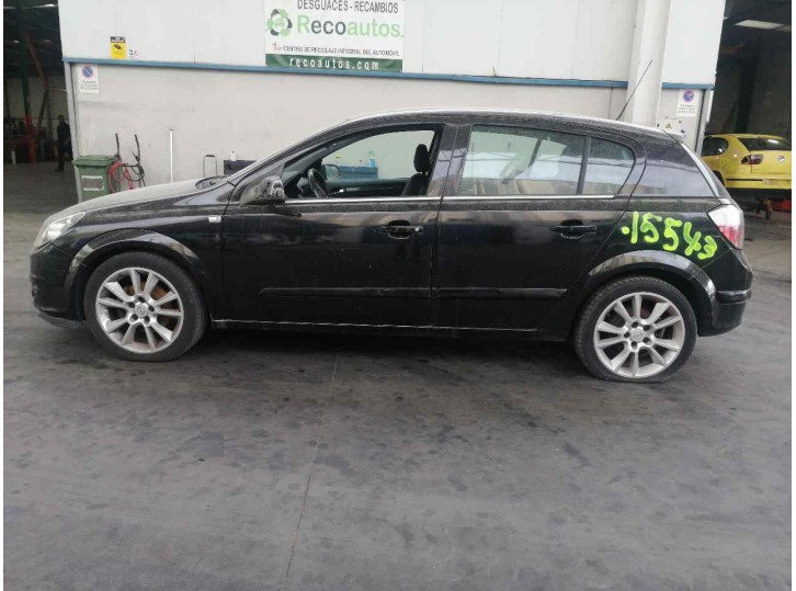 opel astra h berlina del año 2004