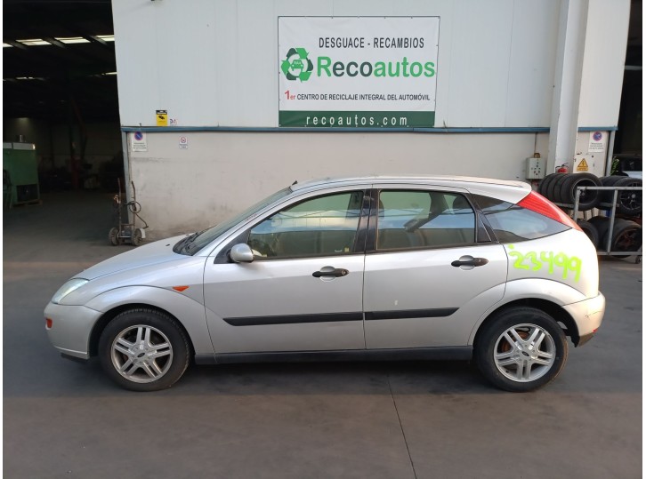 ford focus berlina (cak) del año 2001