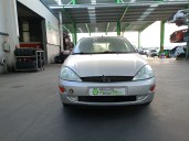 ford focus berlina (cak) del año 2001