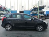 peugeot 5008 from year 2013