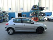 peugeot 206 berlina del año 2000