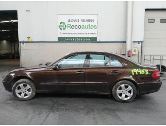 mercedes-benz clase e (w211) berlina del año 2003