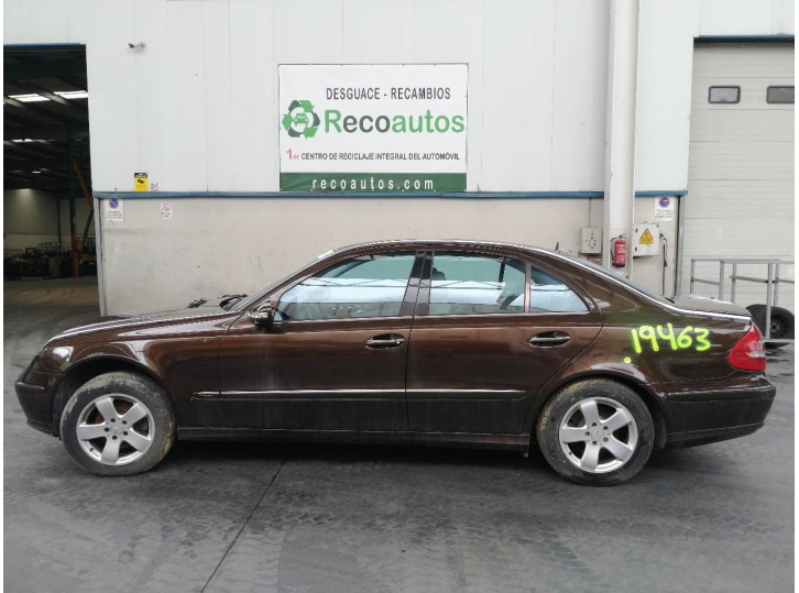 mercedes-benz clase e (w211) berlina del año 2003