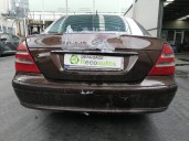 mercedes-benz clase e (w211) berlina del año 2003