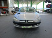 peugeot 206 berlina del año 2000