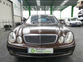 mercedes-benz clase e (w211) berlina del año 2003