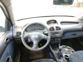 peugeot 206 berlina del año 2000