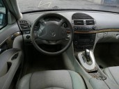 mercedes-benz clase e (w211) berlina del año 2003