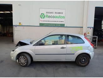 ford fiesta (cbk) del año 2004