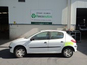 peugeot 206 berlina del año 2000