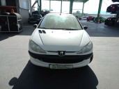 peugeot 206 berlina del año 2000
