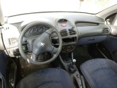 peugeot 206 berlina del año 2000