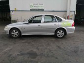 opel vectra b berlina del año 2000