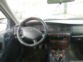 opel vectra b berlina del año 2000