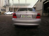 opel vectra b berlina del año 2000