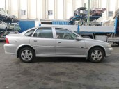 opel vectra b berlina del año 2000