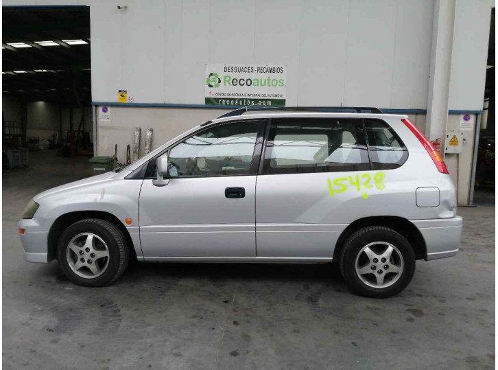mitsubishi space runner (n60) del año 2003
