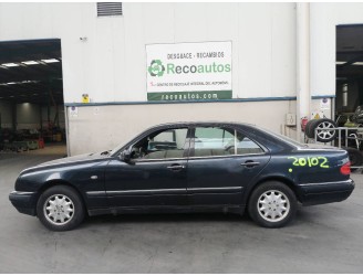 mercedes-benz clase e (w210) berlina del año 1997