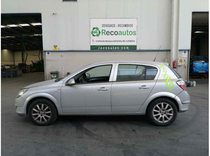 opel astra h berlina del año 2005