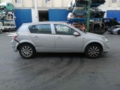 opel astra h berlina del año 2005