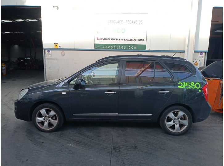 kia carens iii monospace (un) del año 2010