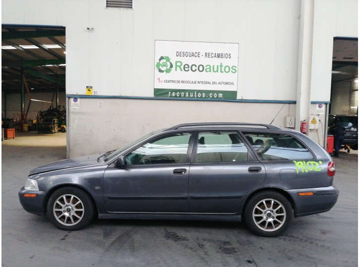 volvo v40 familiar del año 2012