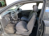 ford focus berlina (cak) del año 2000