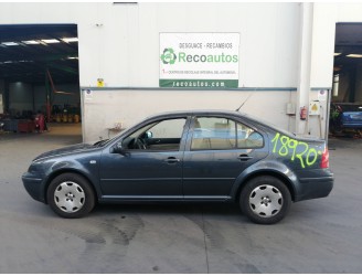 volkswagen bora berlina (1j2) del año 2001