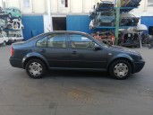 volkswagen bora berlina (1j2) del año 2001