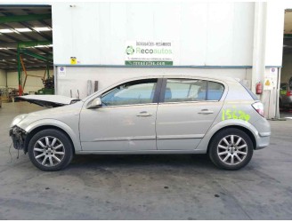 opel astra h berlina del año 2005