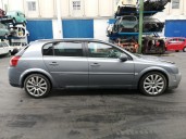 opel signum from the year 2005