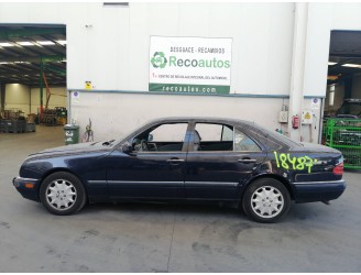 mercedes-benz clase e (w210) berlina del año 1997