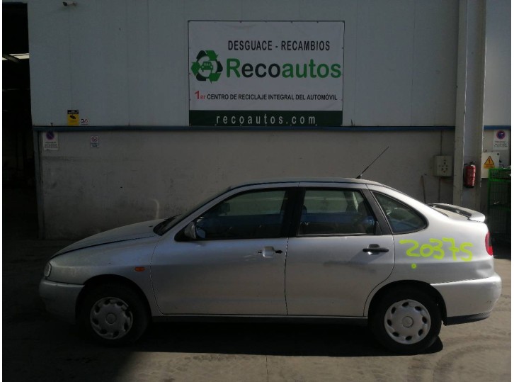 seat cordoba berlina (6k2) del año 1999