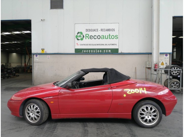 alfa romeo spider (163) del año 2000