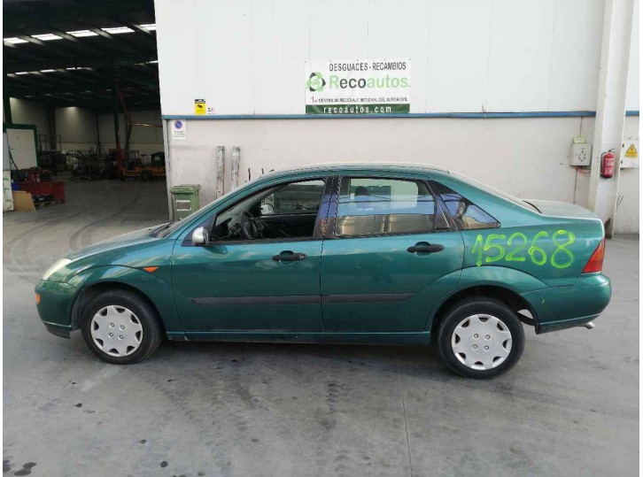 ford focus berlina (cak) del año 2001