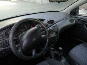 ford focus berlina (cak) del año 2001