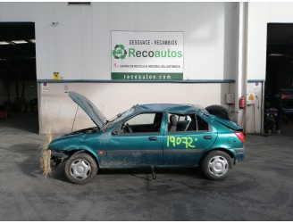 ford fiesta berlina (dx) del año 2000