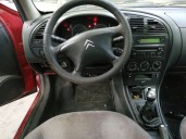 citroën xsara berlina del año 2004