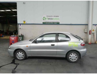 daewoo lanos del año 1999