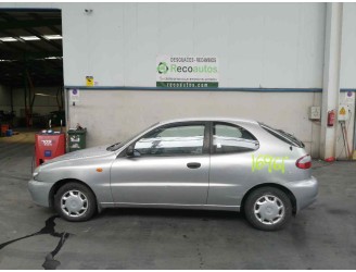 daewoo lanos from the year 1999