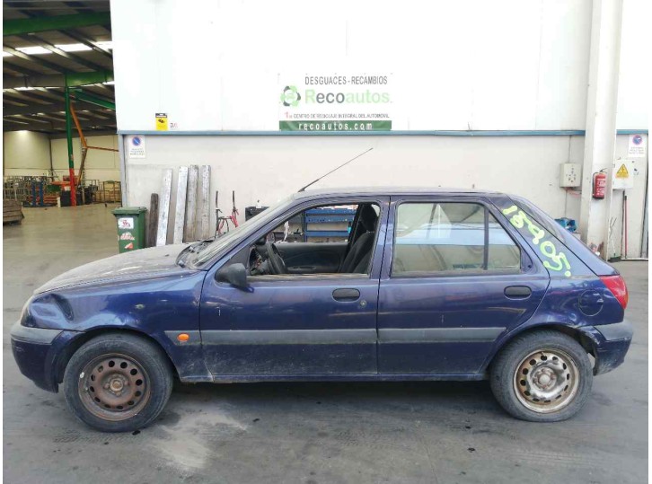 ford fiesta sedan (dx) from the year 2000