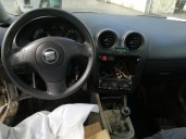 seat ibiza (6l1) del año 2002