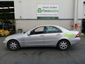 mercedes-benz clase c (w203) berlina del año 2003