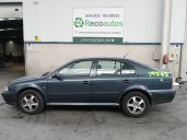 skoda octavia berlina (1u2) del año 2000
