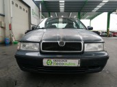 skoda octavia berlina (1u2) del año 2000