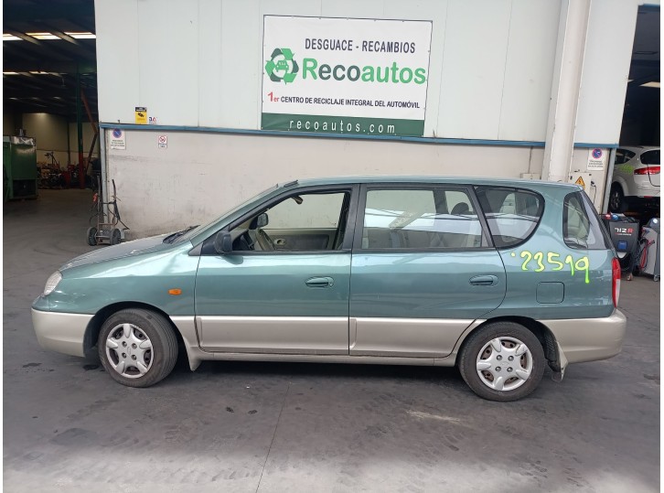 kia carens from the year 2000